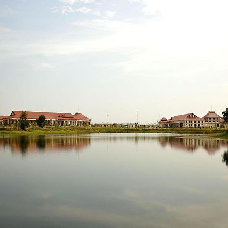 호라이즌 레이크 뷰 리조트 Naypyidaw 외부 사진